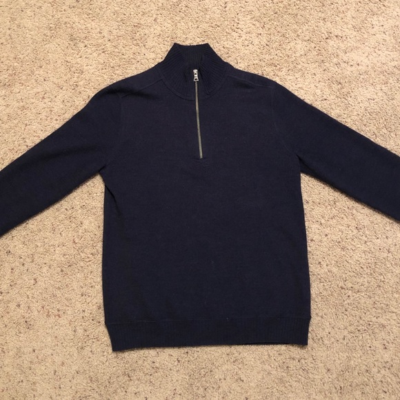 Banana Republic Sweater - Picture 4 of 4